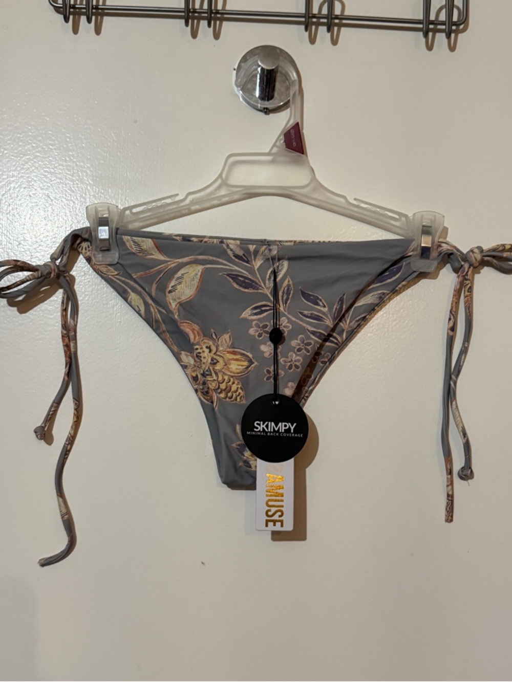 AMUSE Society Skimpy Bikini Bottom. (M)
